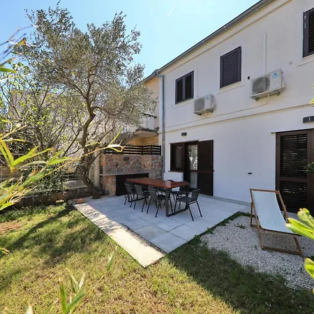 Apartman Hibis, No 1 Starigrad Paklenica