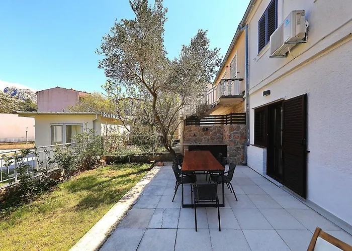 Apartment Hibis, No 1 Starigrad Paklenica