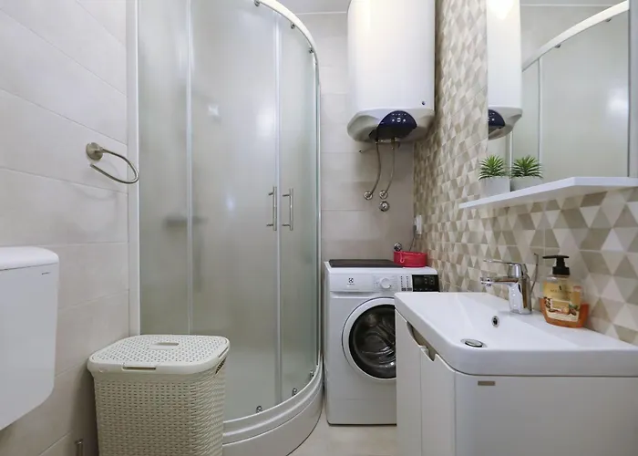 Hibis, No 1 Apartment Starigrad Paklenica