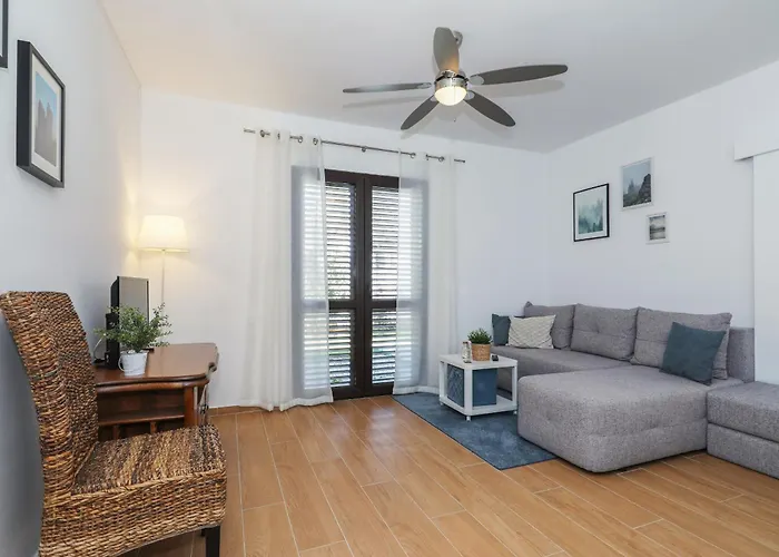 Apartment Hibis, No 1 Starigrad Paklenica