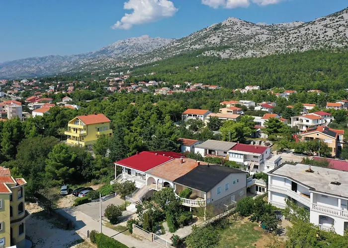 Hibis, No 1 Apartment *